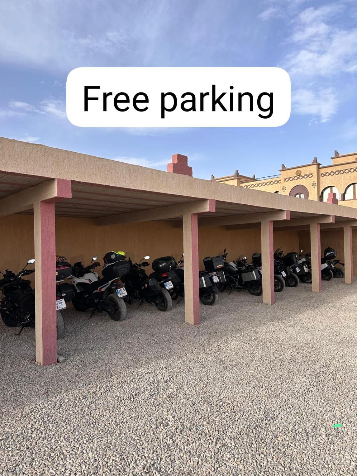 Riad Dunes
